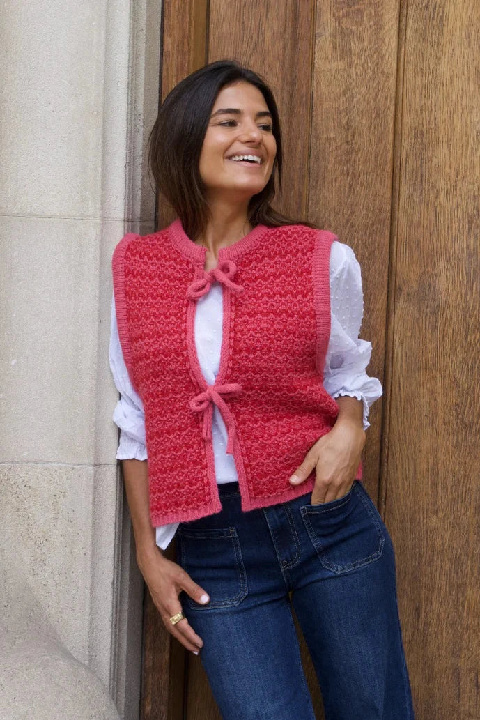 Mind Traveler・Elena Vest