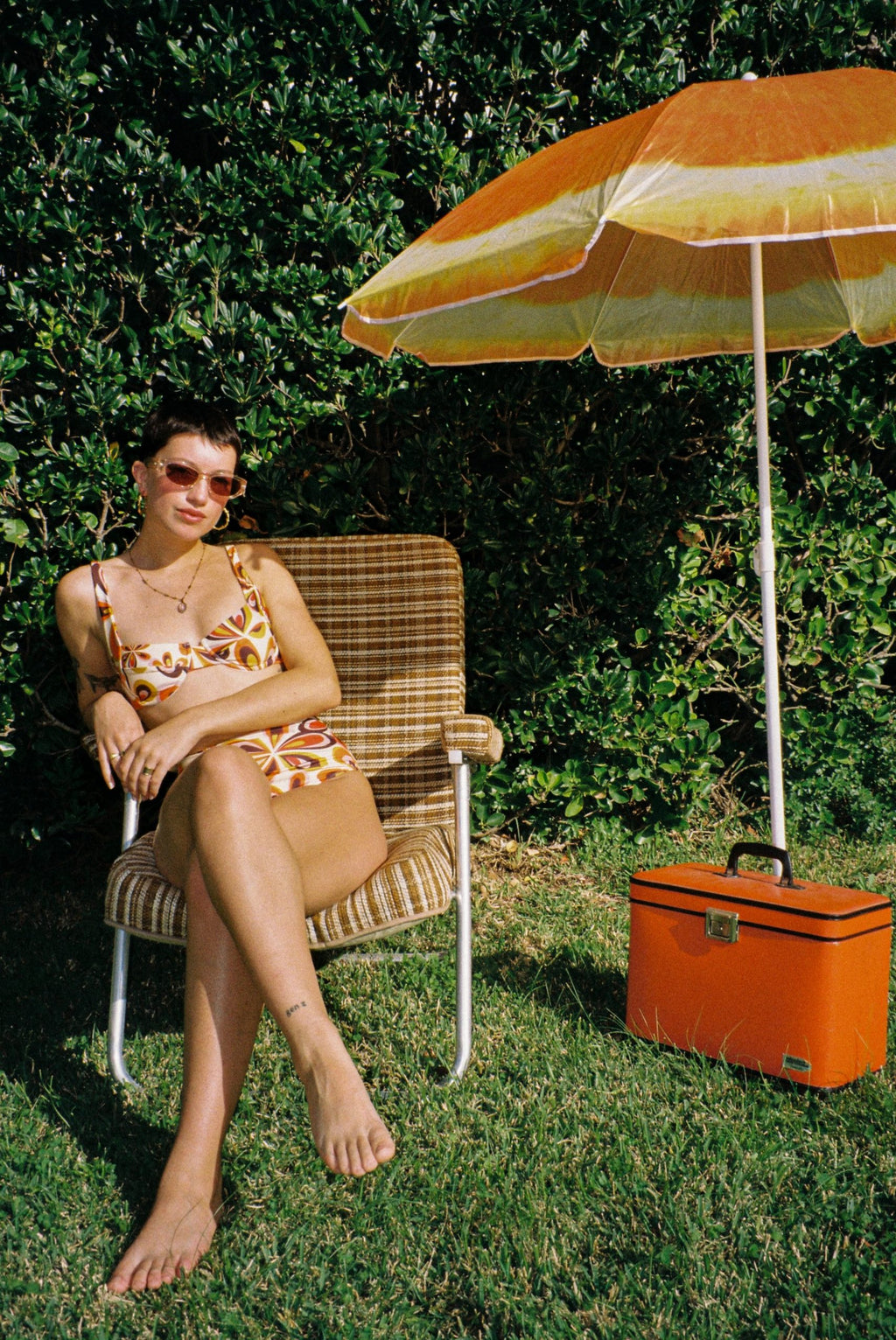 Dolphin Love Swim • Caprice Top 70's