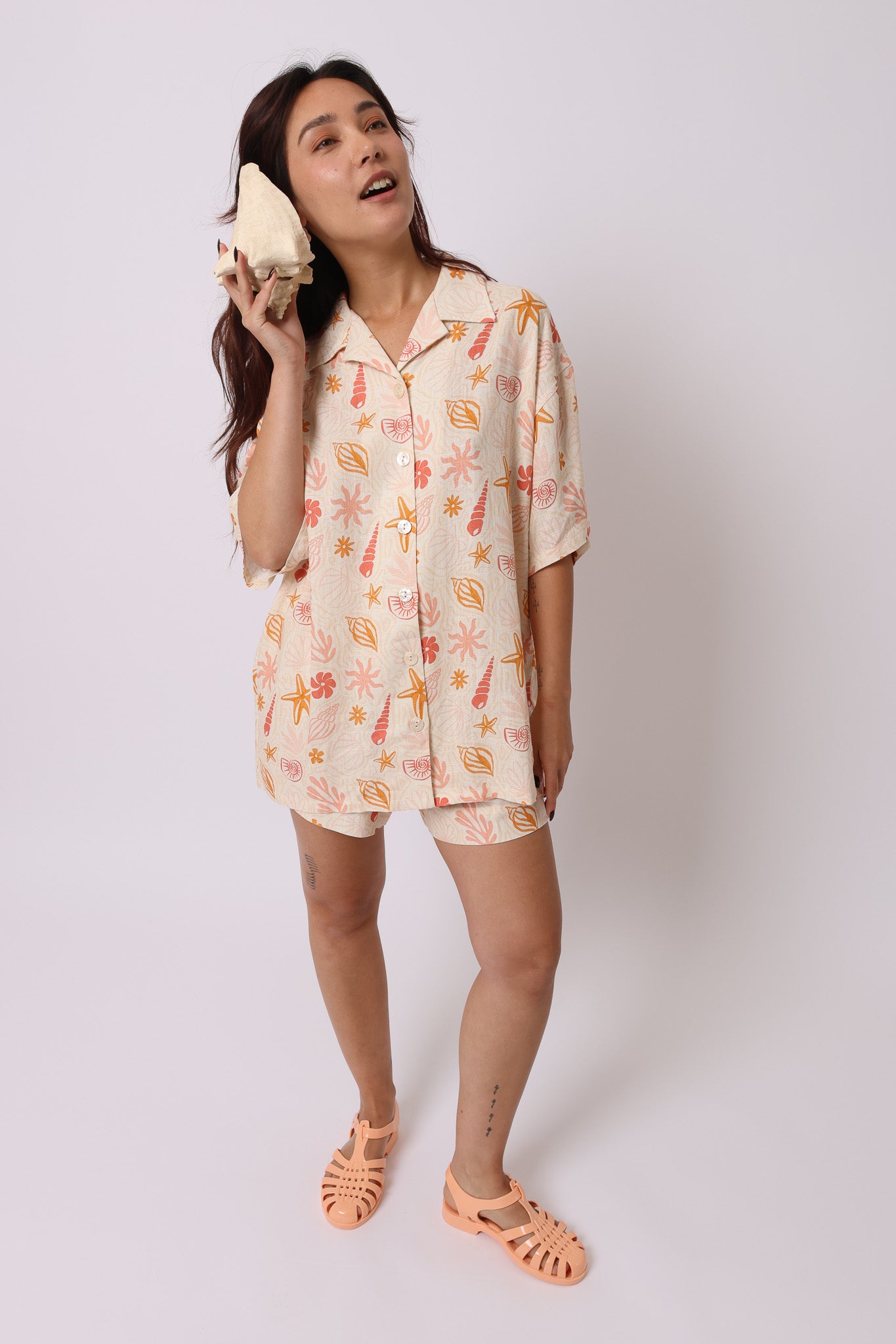 Seashell Shirt Unisex · Linen